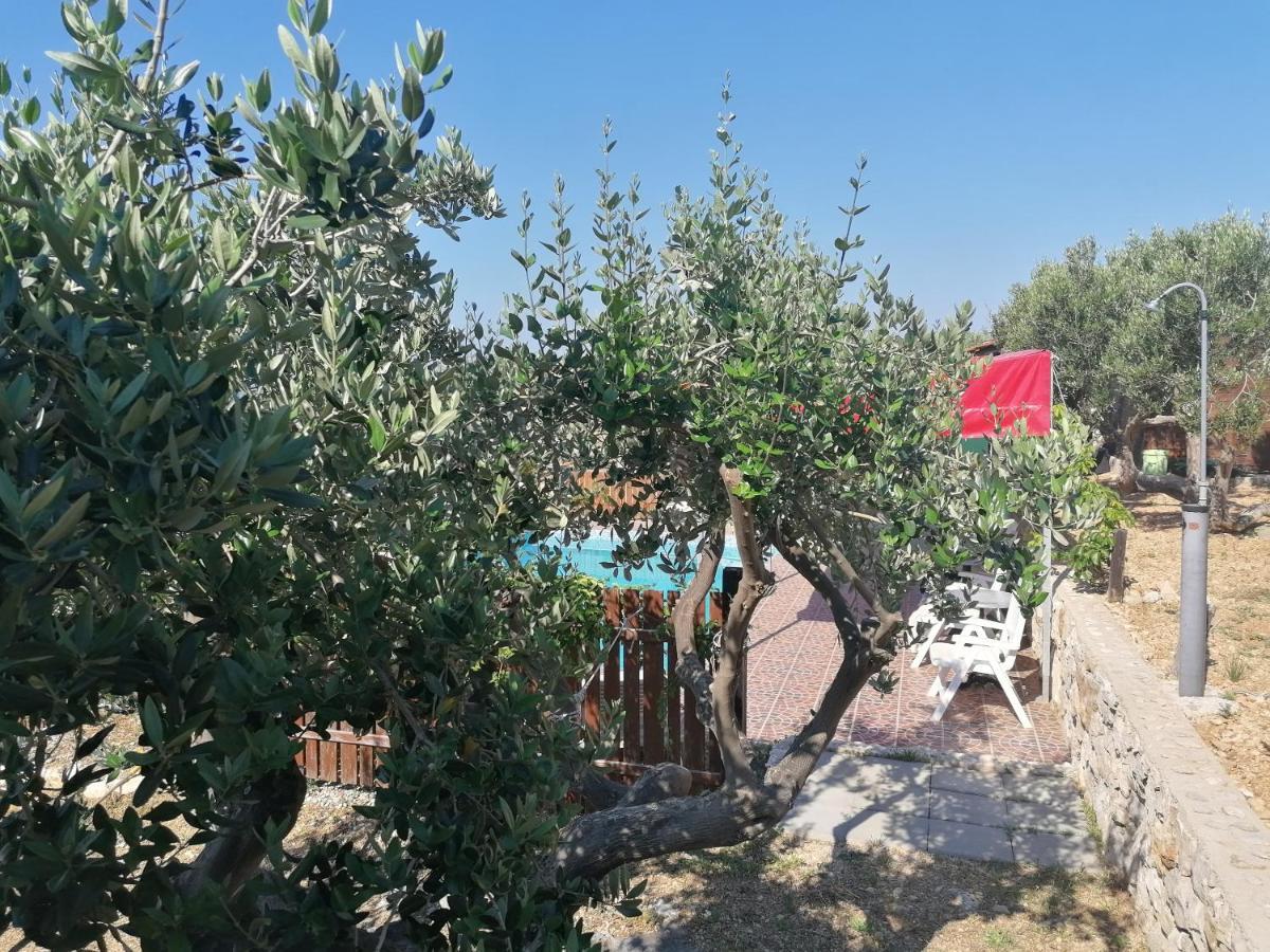 ホテル Camp Kopito フヴァル エクステリア 写真